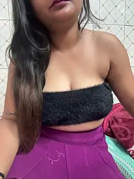 Curvy Anaya online show from April 17, 2026, 6:38 am