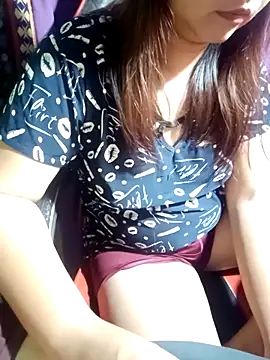 Lady kingsveal online show from February 9, 2026, 12:58 pm