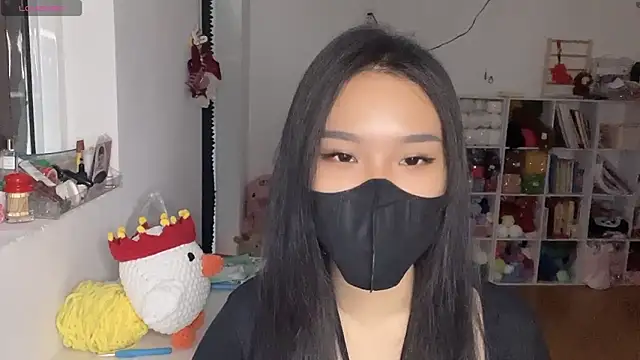 Tieu-May online show from March 5, 2026, 8:11 am