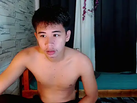 urdreamcock online show from February 19, 2026, 12:35 pm