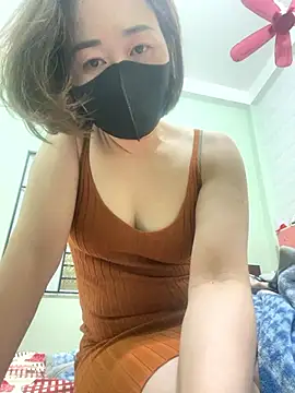 Quyenhot18 online show from January 10, 2026, 2:23 pm