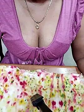 Snapshot of tamil-monisha chatting on April 26, 2026, 7:16 am tamil-monisha online show from April 26, 2026, 7:16 am