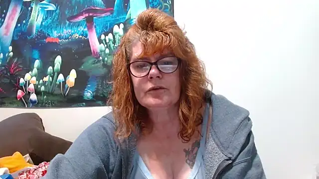 ladylavende3 online show from March 25, 2026, 5:23 pm