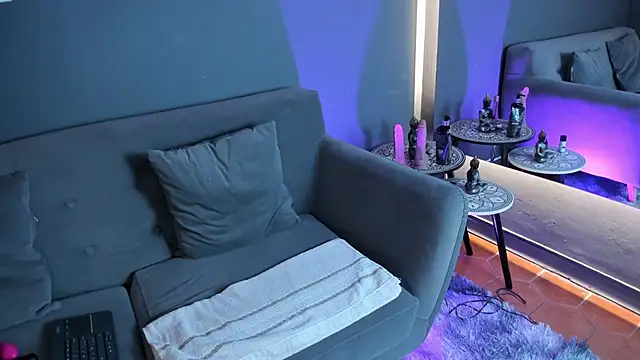 Astrid williams online show from January 14, 2026, 3:10 am