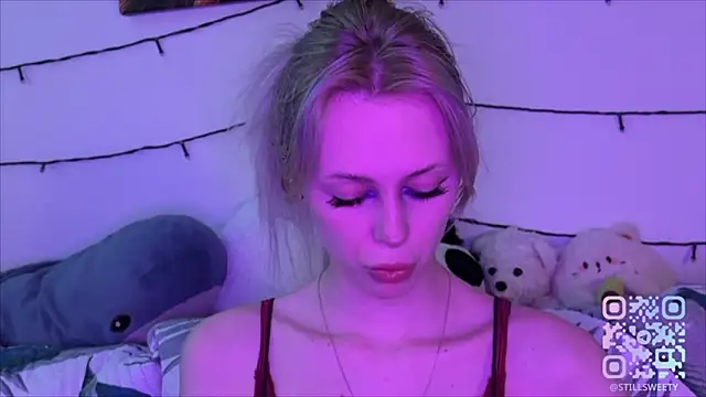 Snapshot of stillsweety chatting on February 11, 2026, 10:09 pm stillsweety online show from February 11, 2026, 10:09 pm