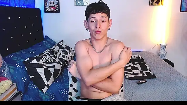 Snapshot of yorsamm_smit chatting on February 12, 2026, 4:01 am yorsamm smit online show from February 12, 2026, 4:01 am