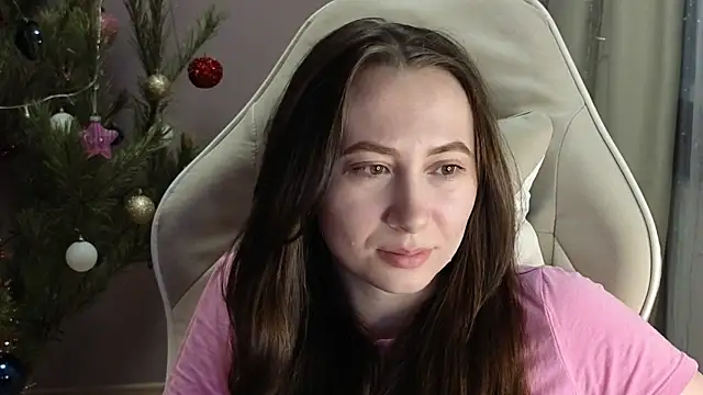 OliviaVivi online show from January 13, 2026, 7:40 pm