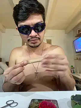 GostosoRS25 online show from April 25, 2026, 4:04 pm