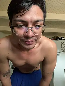 GostosoRS25 online show from May 26, 2026, 5:33 pm