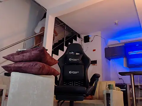 aishadlion online show from March 22, 2026, 8:49 am