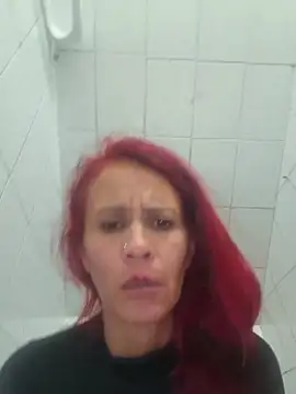 cintia love online show from April 18, 2026, 10:43 pm