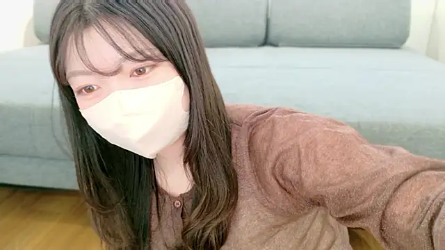 Snapshot of __Yui_ chatting on April 6, 2026, 3:57 am Yui online show from April 6, 2026, 3:57 am