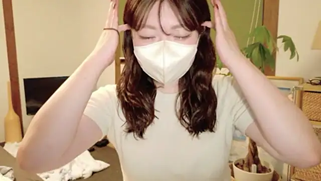 Snapshot of __Yui_ chatting on June 18, 2026, 1:16 pm Yui online show from June 18, 2026, 1:16 pm