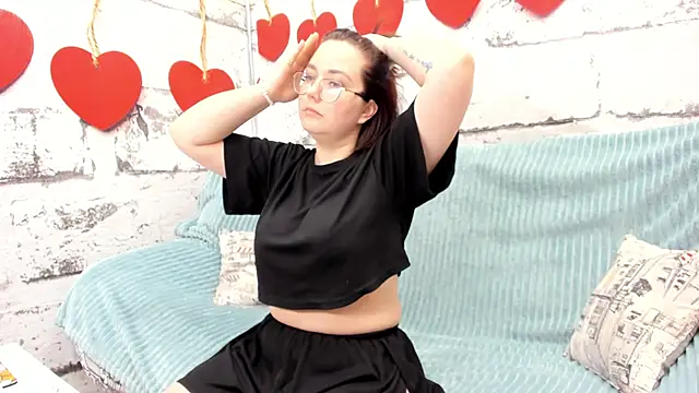Snapshot of Sweetie_Rozzy chatting on May 7, 2026, 1:21 am Sweetie Rozzy online show from May 7, 2026, 1:21 am