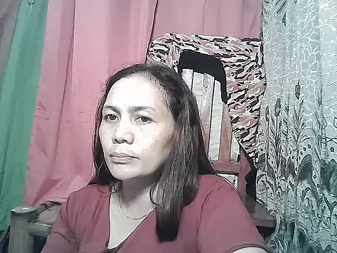 prettymomma24xx online show from March 18, 2026, 12:41 pm