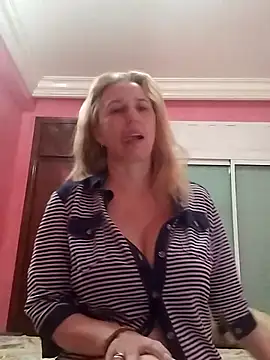 Snapshot of Adinashow12 chatting on March 2, 2026, 8:16 pm Adinashow12 online show from March 2, 2026, 8:16 pm