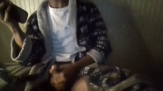 Quuwavve online show from February 8, 2026, 10:57 am