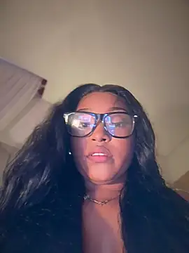 Snapshot of Soler_magnet chatting on February 16, 2026, 8:18 pm Soler magnet online show from February 16, 2026, 8:18 pm