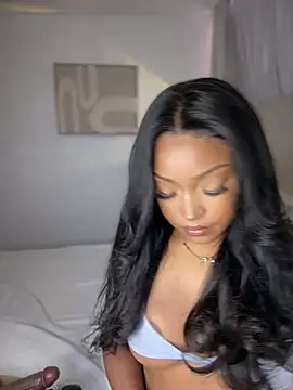 Snapshot of Soler_magnet chatting on February 9, 2026, 7:56 pm Soler magnet online show from February 9, 2026, 7:56 pm