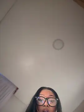 Snapshot of Soler_magnet chatting on February 19, 2026, 7:55 pm Soler magnet online show from February 19, 2026, 7:55 pm