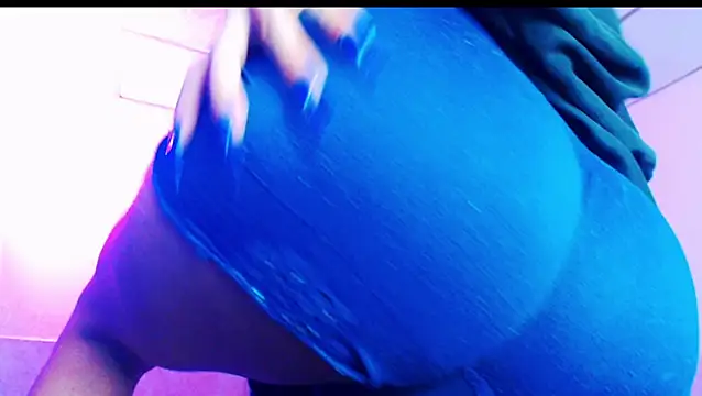 jazmin wolf online show from February 15, 2026, 12:37 pm