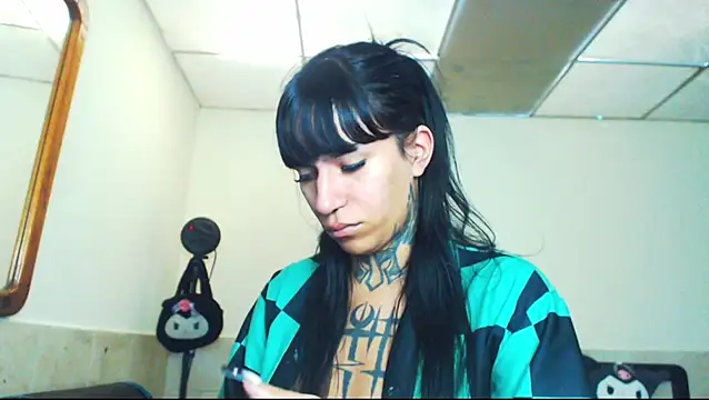 jazmin wolf online show from May 24, 2026, 1:11 pm
