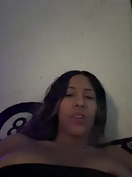 Snapshot of vicky_bass_ chatting on January 11, 2026, 10:38 pm vicky bass online show from January 11, 2026, 10:38 pm