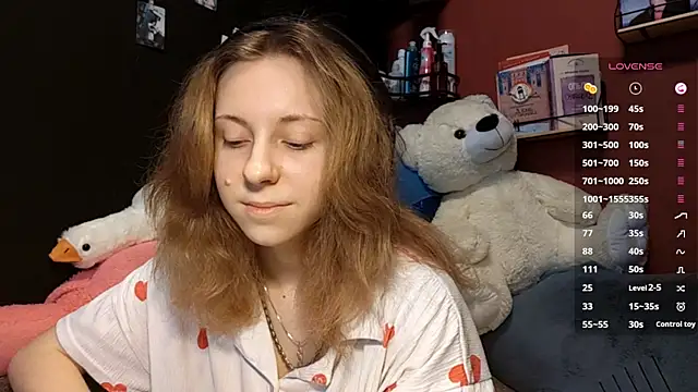 Snapshot of TiaraHenegan chatting on February 11, 2026, 7:19 am TiaraHenegan online show from February 11, 2026, 7:19 am