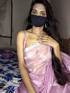 Snapshot of rani_coupleee chatting on April 23, 2026, 3:35 pm rani coupleee online show from April 23, 2026, 3:35 pm