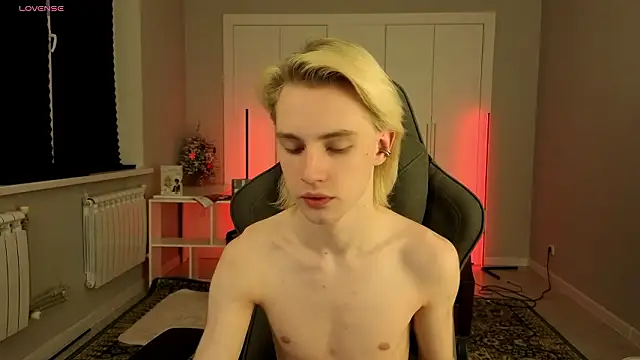 lucidangelok1 online show from March 22, 2026, 11:50 pm