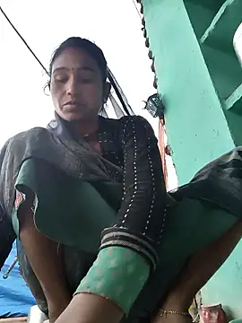 lodhi8080 online show from February 14, 2026, 1:28 am