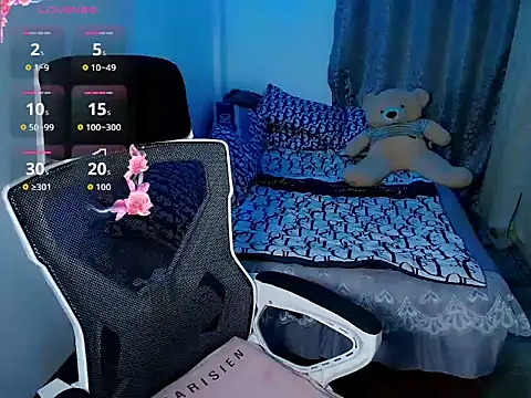 heavenmadechloe online show from March 26, 2026, 11:19 am