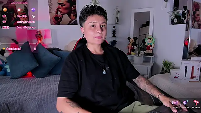 Zury Ramirez online show from January 13, 2026, 7:40 pm