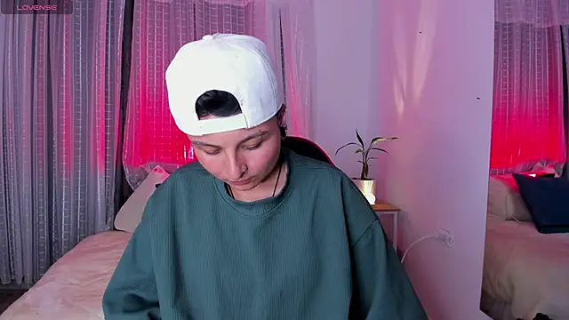 Zury Ramirez online show from April 10, 2026, 10:17 pm