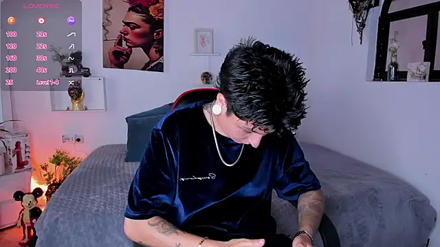 Snapshot of Zury_Ramirez chatting on February 23, 2026, 10:10 pm Zury Ramirez online show from February 23, 2026, 10:10 pm