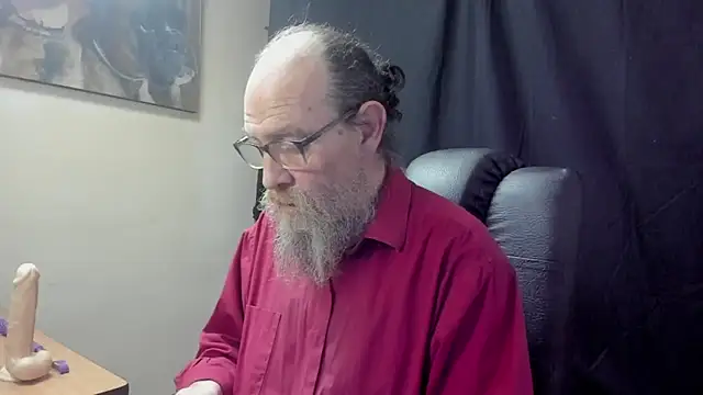 Snapshot of Uncle_Hottie chatting on April 5, 2026, 3:40 pm Uncle Hottie online show from April 5, 2026, 3:40 pm