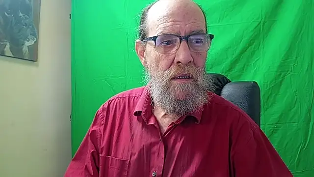 Snapshot of Uncle_Hottie chatting on April 14, 2026, 4:45 pm Uncle Hottie online show from April 14, 2026, 4:45 pm