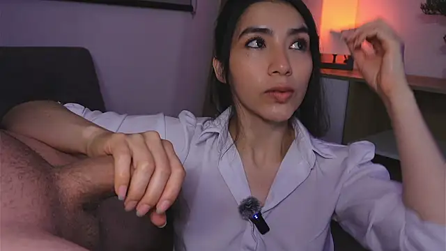 Samantha night   online show from April 19, 2026, 2:23 am