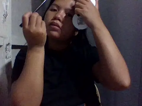 sweetprinces08 online show from April 5, 2026, 7:09 pm