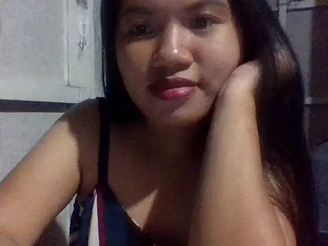 Snapshot of sweetprinces08 chatting on February 18, 2026, 5:31 pm sweetprinces08 online show from February 18, 2026, 5:31 pm