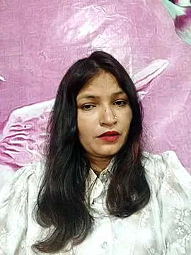 Snapshot of Priyaa_1433 chatting on July 13, 2026, 7:29 am Priyaa 1433 online show from July 13, 2026, 7:29 am