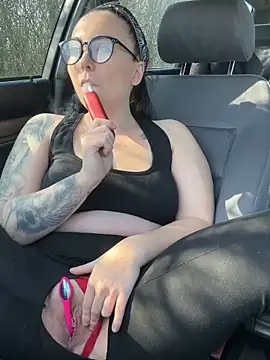 InkedCurly L online show from March 5, 2026, 9:50 am