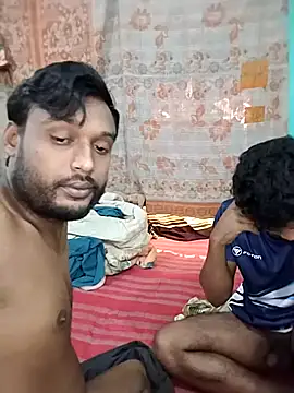 Snapshot of soft_couple778 chatting on February 7, 2026, 5:04 am soft couple778 online show from February 7, 2026, 5:04 am