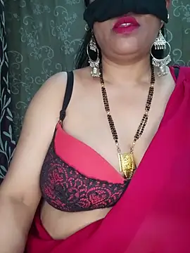 Hot-BHABHI696 online show from April 19, 2026, 6:21 pm