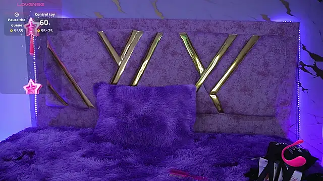 zoe westxx online show from January 12, 2026, 7:20 pm