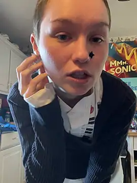 SugarNCinnamon online show from February 15, 2026, 8:19 pm