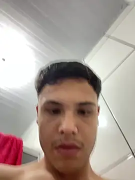 Wellington00  online show from February 19, 2026, 10:40 pm