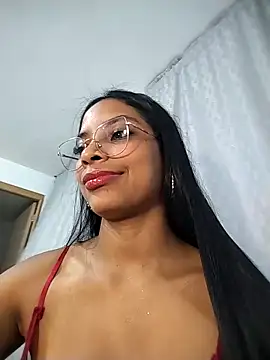 Snapshot of KATALINA_SANTANA_ chatting on March 29, 2026, 12:56 am KATALINA SANTANA online show from March 29, 2026, 12:56 am