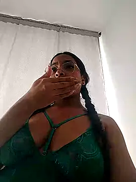 Snapshot of KATALINA_SANTANA_ chatting on April 18, 2026, 9:04 pm KATALINA SANTANA online show from April 18, 2026, 9:04 pm