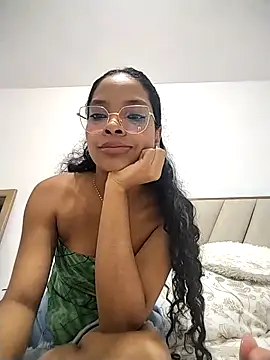 KATALINA SANTANA  online show from February 6, 2026, 1:56 am